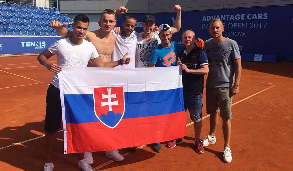 Andrej Martin oslavuje titul z ATP Challenger Praha
