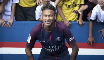 Neymar mal prsty aj v prestupe Alvesa do PSG: Odporučil mi Paríž