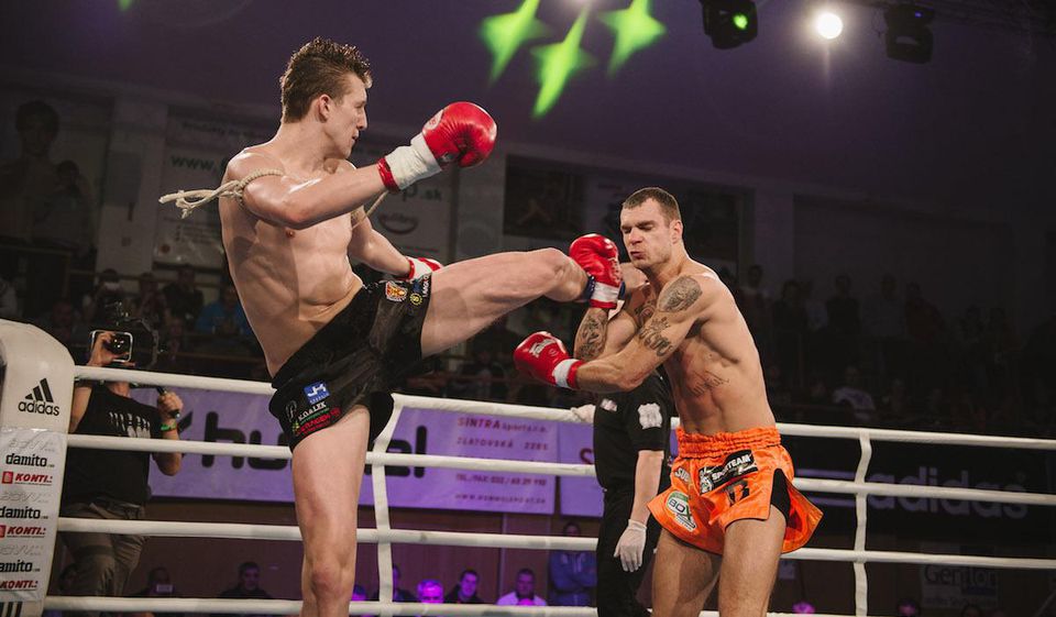 Popiska foto: Jakub Benko (vľavo) proti Michalovi Haladovi na turnaji Hanuman Cup 25.