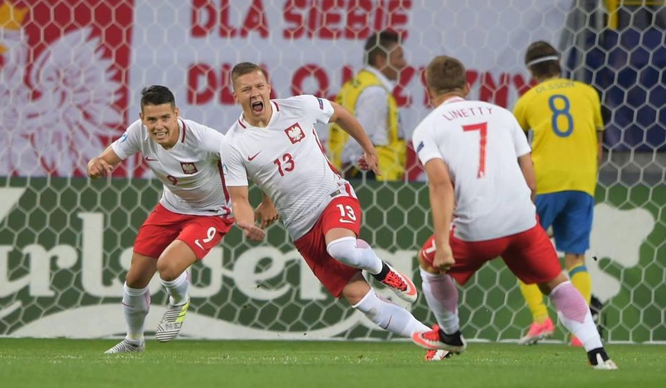 Futbalisti Poľska remizovali so Švédskom