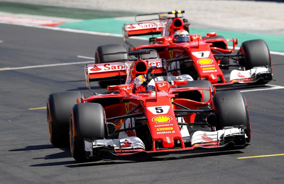 Sebastian Vettel a Kimi Räikkönen na Hungaroringu