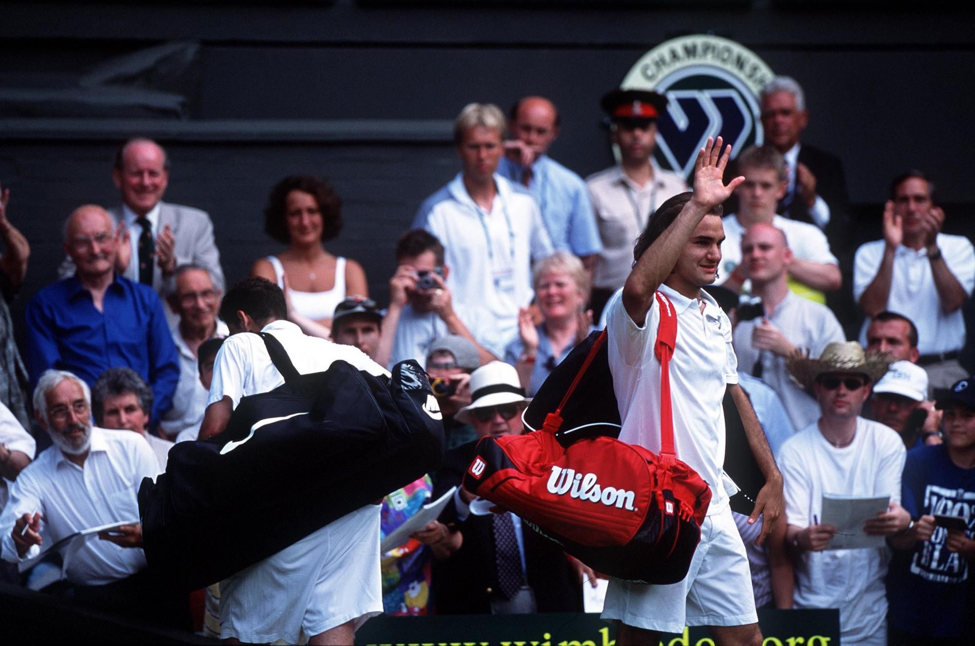 Jediný zápas Rogera Federera s Petom Samprasom skončil výhrou Švajčiara