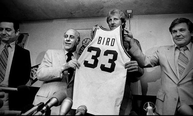 Larry Bird draftovaný Bostonom Celtics.