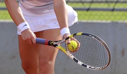 Wimbledon: Nina Vargová neuspela v prvom kole dvojhry junioriek