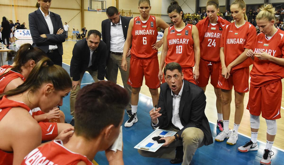 Tréner ženskej basketbalovej reprezentácie Maďarska Štefan Svitek