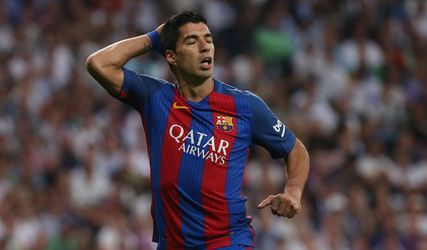Video: Simulant Suárez môže byť rád, že hrá v Španielsku. V Anglicku by ho neminul trest