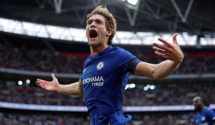 Video: Šialený záver derby v Londýne, Chelsea po vlastnom góle napokon berie tri body