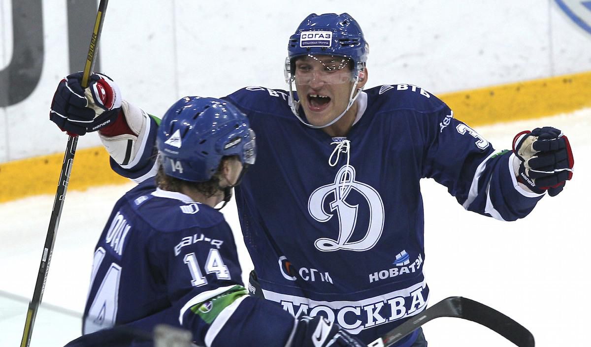 Alexander Ovečkin počas výluky NHL v drese Dinama Moskva.
