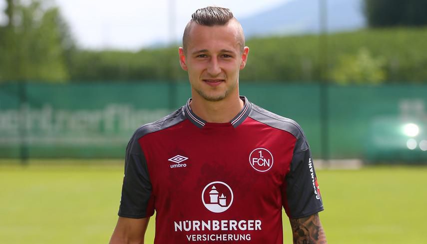 Adam Zreľák v drese 1. FC Norimberg.