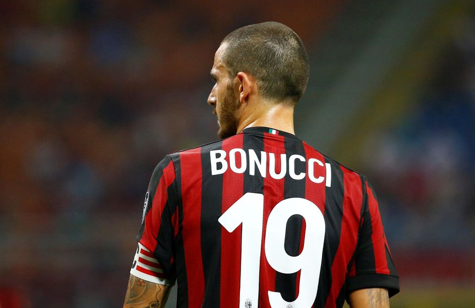 Leonardo Bonucci v drese AC Miláno