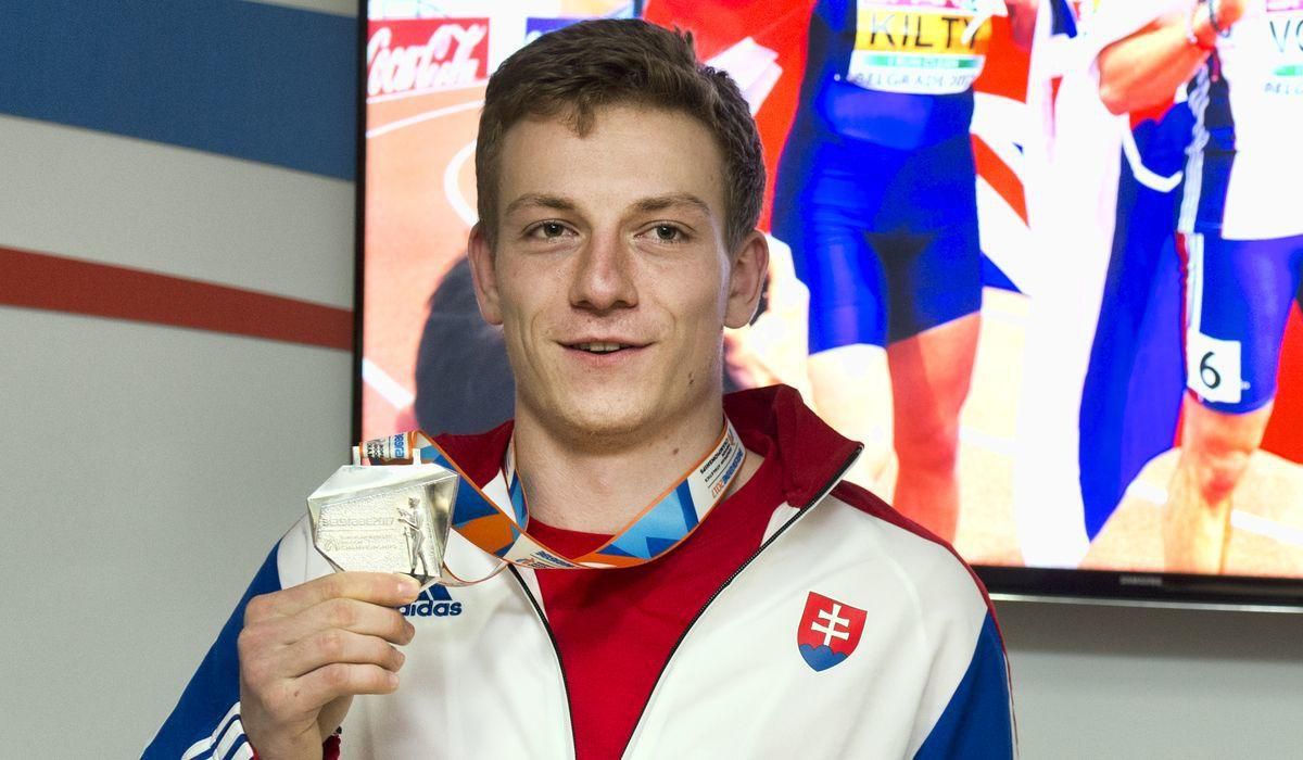 Ján Volko s medailou