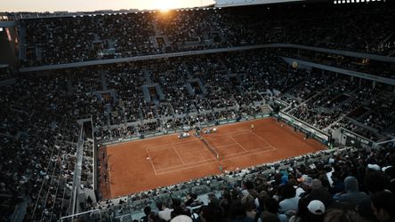 Roland Garros: Riaditeľka reaguje na kritiku: Aj najkratší zápas mužov trvá 2 hodiny, musia hrať večer