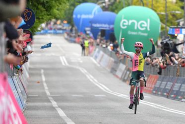 Giro d´Italia: Zaútočil 50 km pred cieľom. Ír Healy zvíťazil v 8. etape