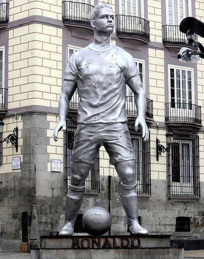 Cristiano Ronaldo socha Nike Madrid 2010 archiv