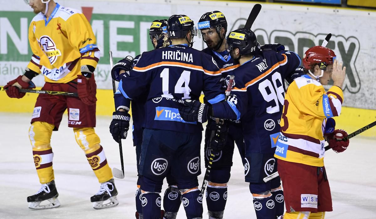 Dukla Trencin, HC Kosice, hraci, radost, gol, okt16, TASRT