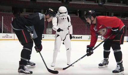 Na Star Wars Day nezabudla ani NHL