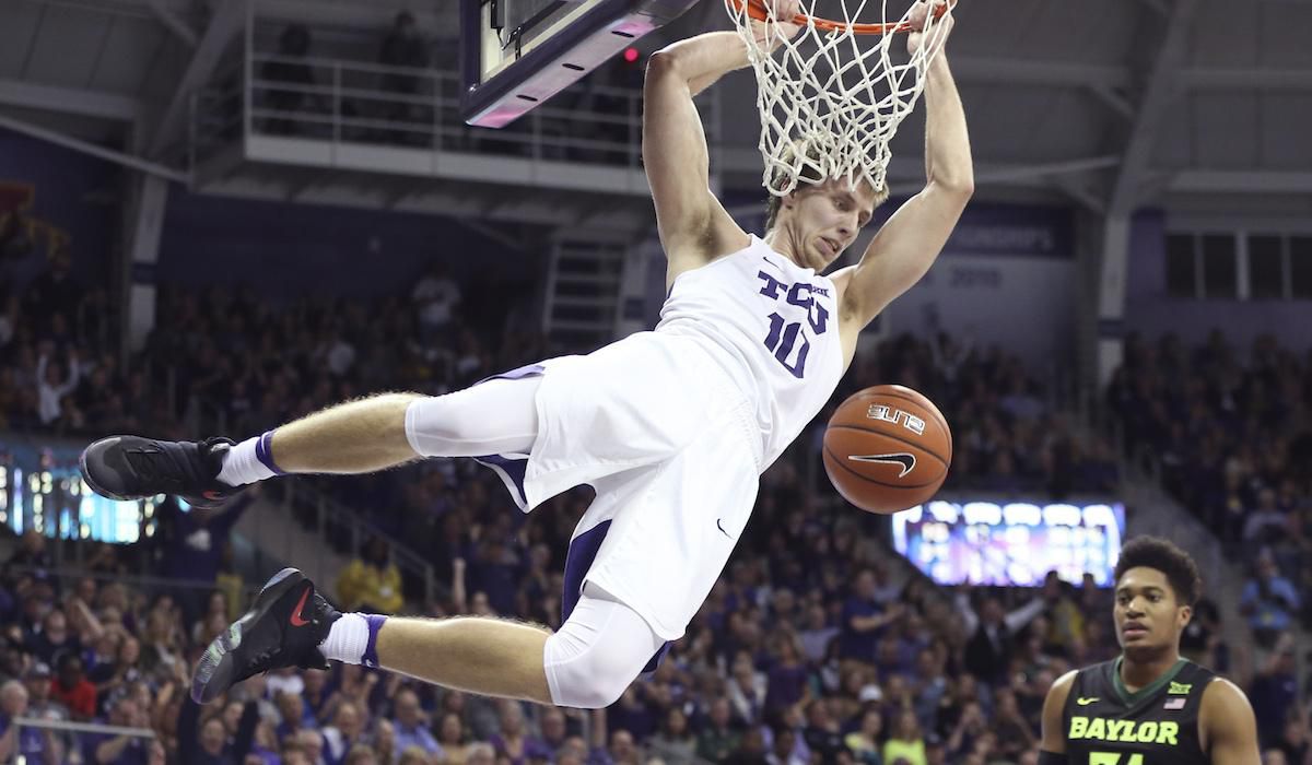 Vladimir Brodziansky, NCAA, basketbal, jan17, reuters