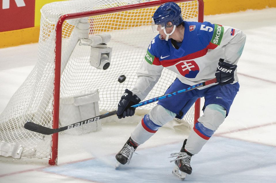 MS v hokeji 2022: Slovensko - Fínsko (Šimon Nemec nezabránil štvrtému gólu do prázdnej slovenskej bránky)