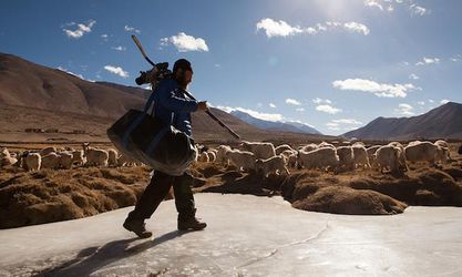 Foto: Ľadový hokej expanduje do Himalájí, budhisti sa učia od najlepších