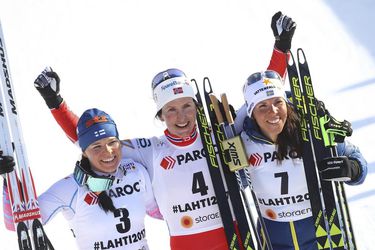 MS: Björgenová po tretí raz šampiónkou v skiatlone, Procházková 34.