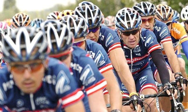 Lance armstrong a spol us postal servis peloton rok2009