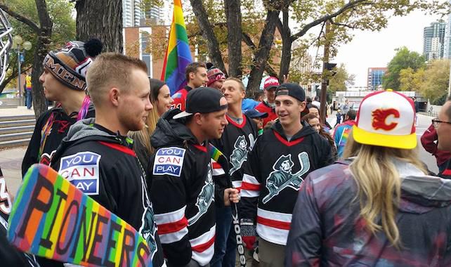 calgary pioneers tim homosexuali