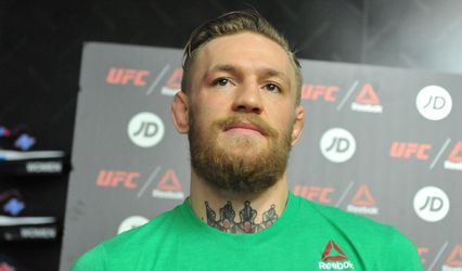 McGregor pracuje na zápase s Mayweatherom, od UFC žiada tučný balík