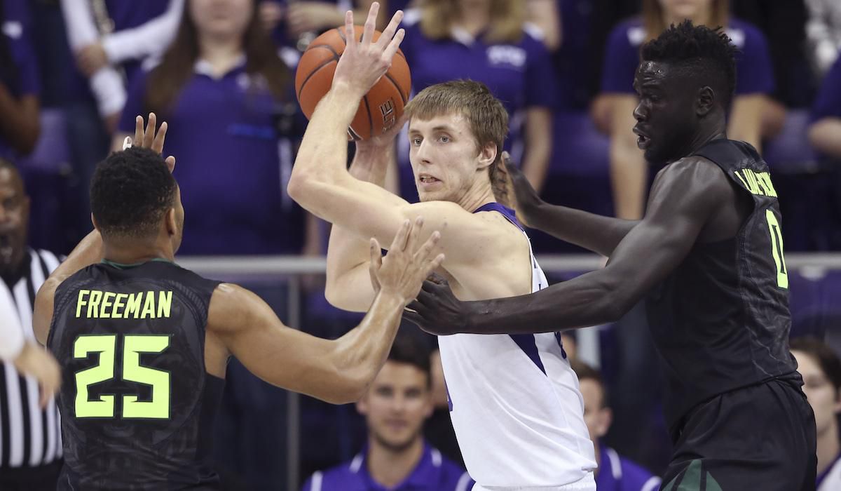 Vladimir Brodziansky, NCAA, basketbal, jan17, reuters