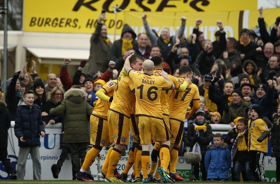 Sutton United hraci radost FA Cup feb17 Reuters