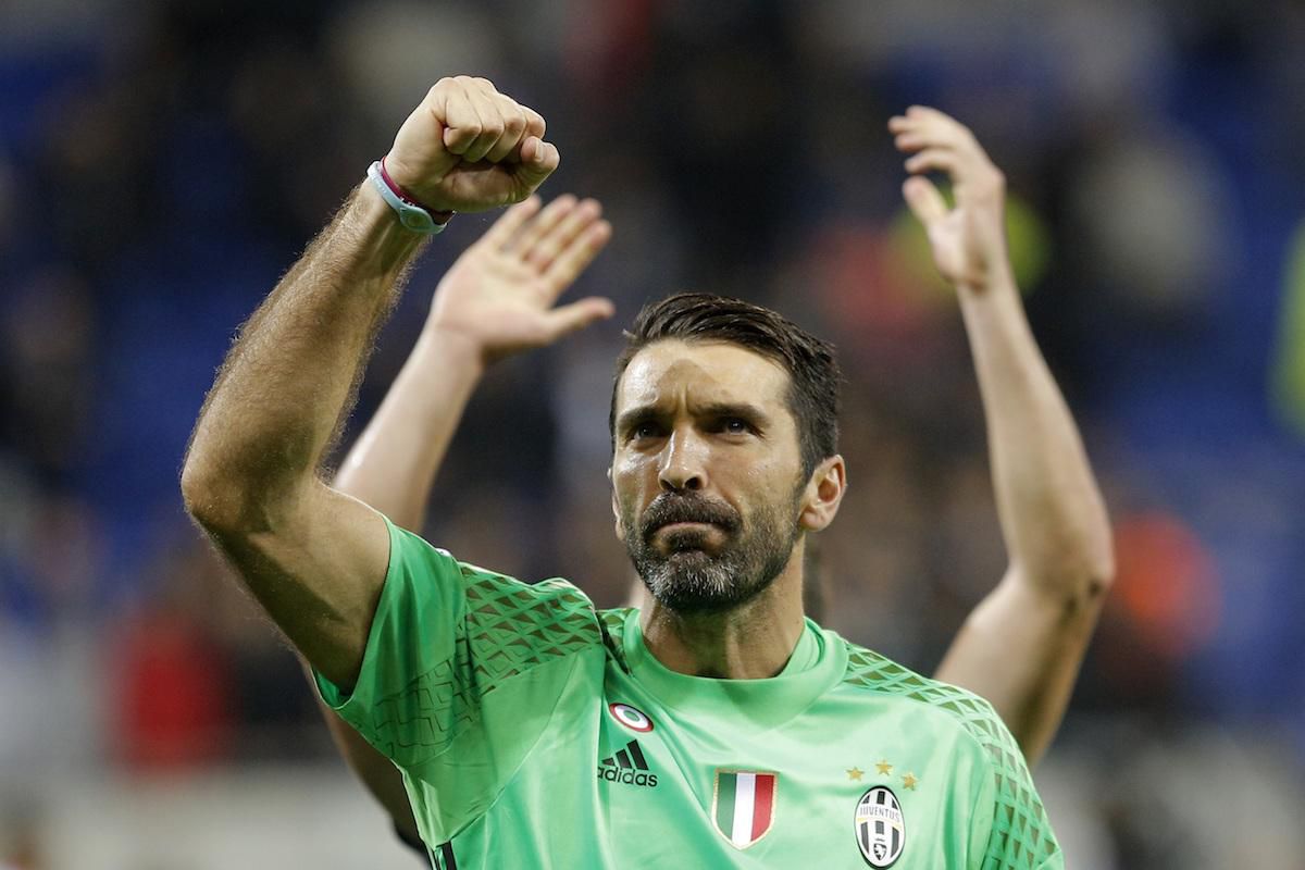 Gianluigi Buffon juventus turin okt2016