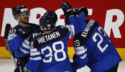 Video: Odpisovaní Fíni zdolali USA a postupujú do semifinále