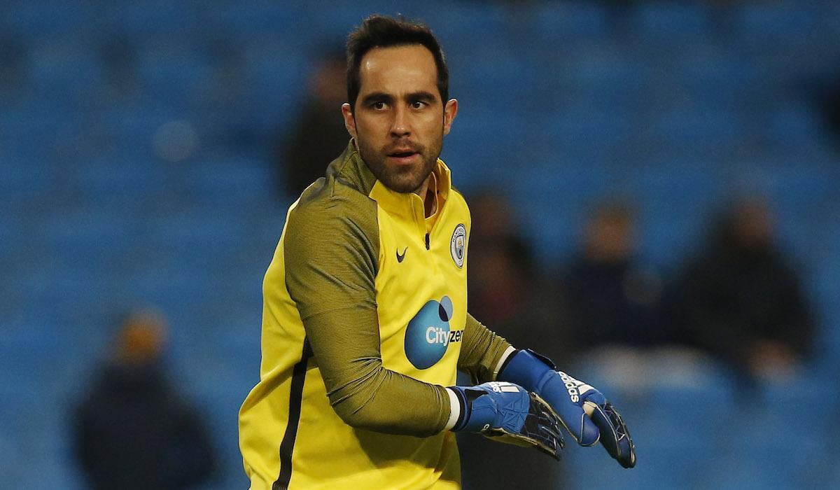 claudio bravo manchester city