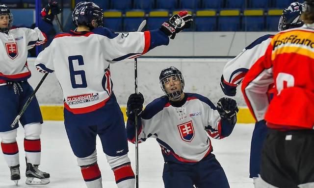 Slovensko, reprezentacia, 18, feb17, Facebook (Slovak Ice Hockey Federation)