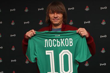 Loskov sa vracia do Lokomotivu Moskva, bude hrajúcim asistentom