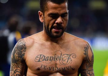 Dani Alves tvrdo naložil vedeniu Barcelony: Sú falošní a nevďační