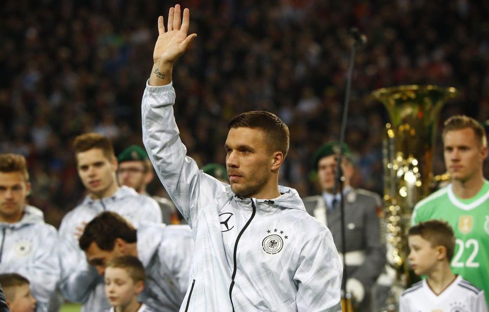 Lukas Podolski Nemecko rozlucka mar17 Reuters