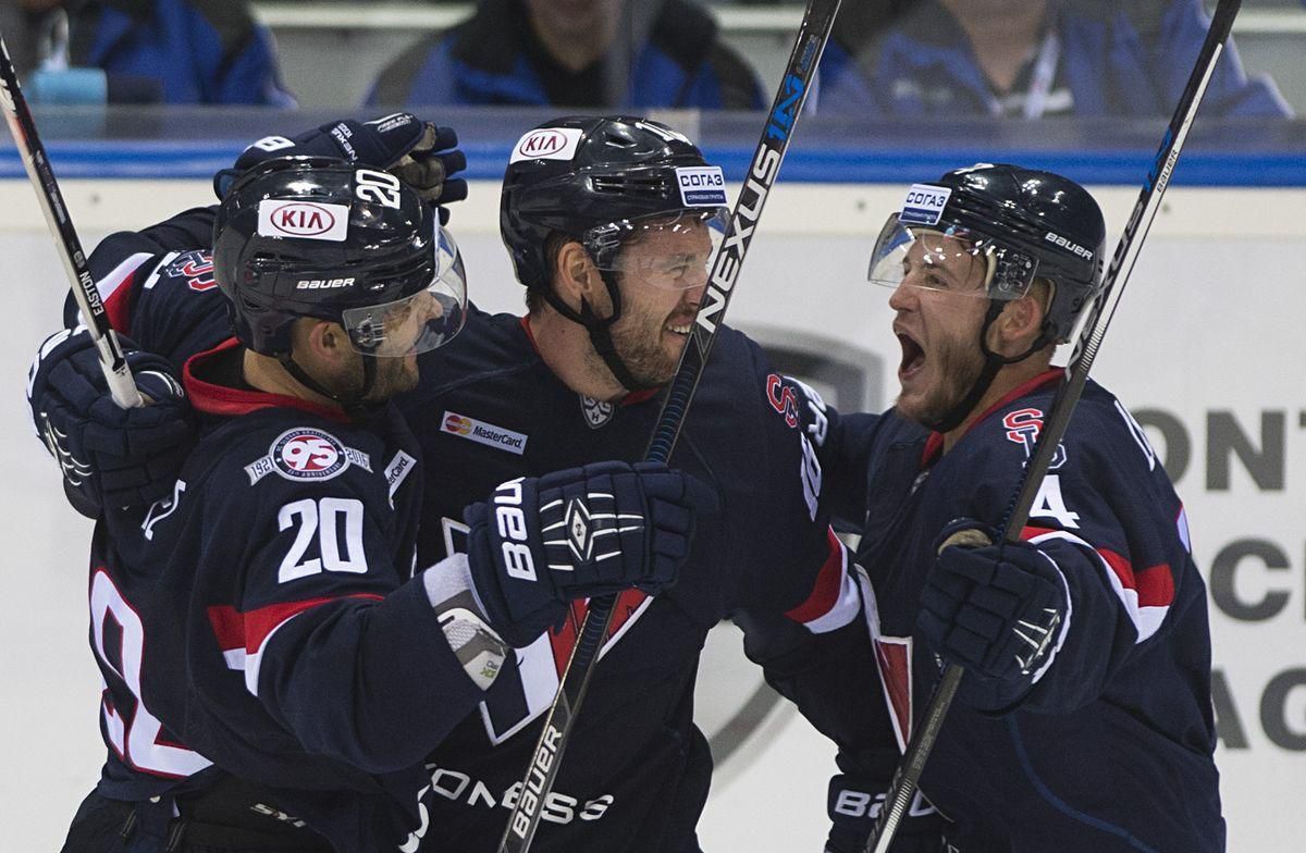 HC Slovan Bratislava Jeff Taffe Andrej Meszaros Patrik Luza sep16 TASR