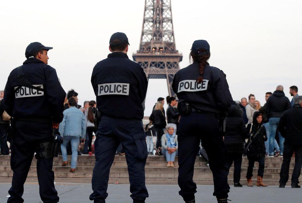 Pariz Eifelova veza policia apr17 Reuters