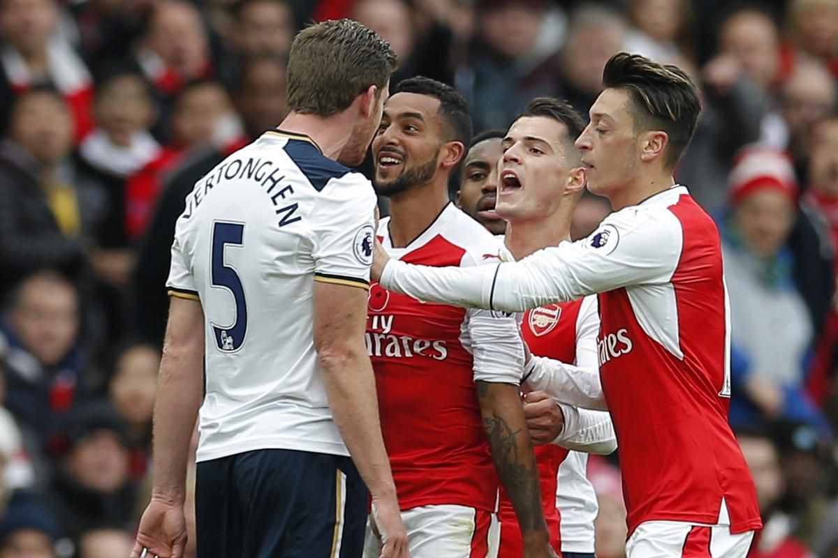 arsenal, tottenham, futbal, anglicko, okt2016, derby