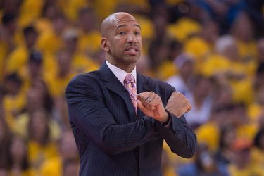NBA: Pheonix Suns ukončil spoluprácu s hlavným trénerom