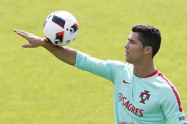 Prelomí Ronaldo francúzske tromfy?