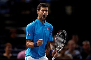 Video: ATP Paríž: Djokovič mieri do štvrťfinále, ďalej aj Murray