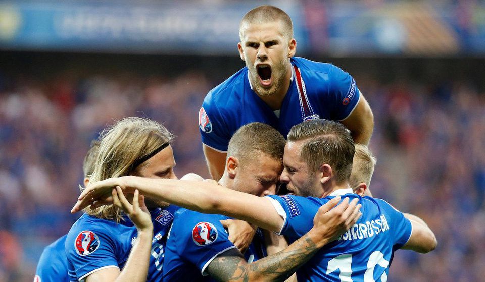 Island, hraci na kope, radost, vs. Anglicko, osemfinale EURO 2016