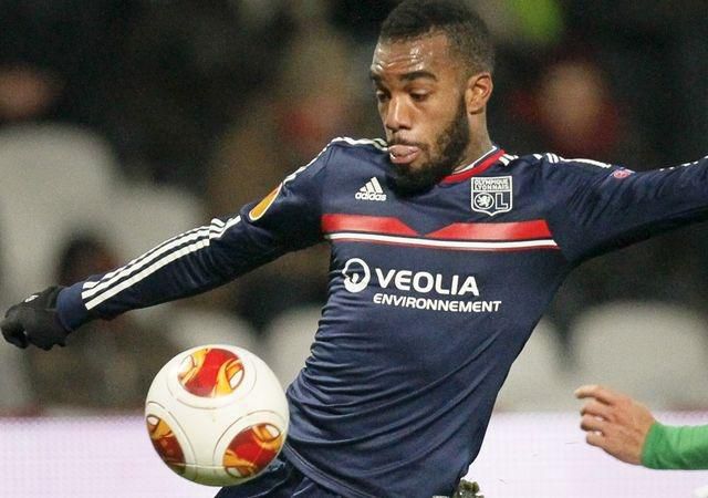 Lacazette Lyon Ligue1 reuters