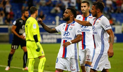 Video: Lyon po dvoch zápasoch so 6 bodmi a 5-gólovým Lacazettem