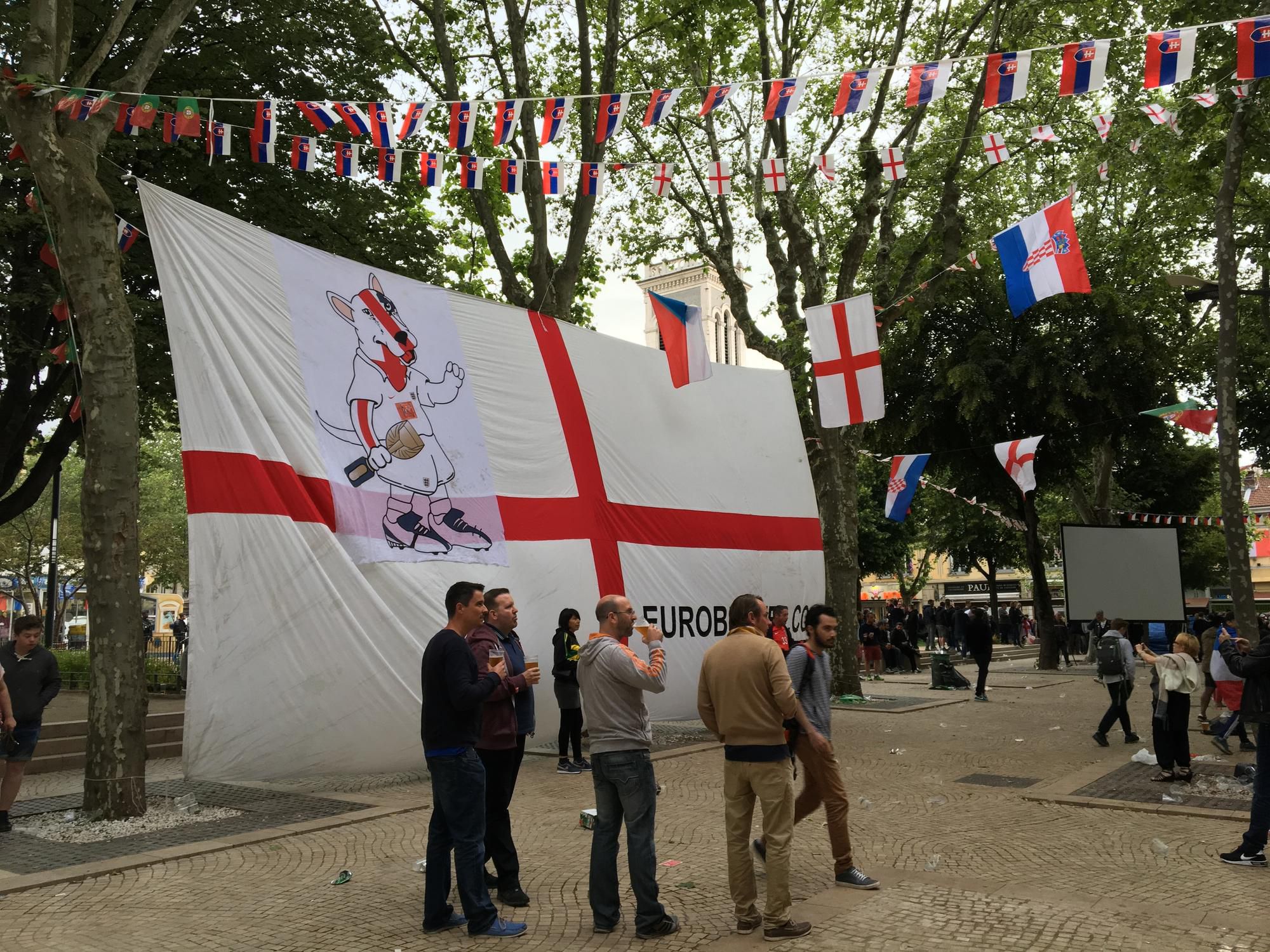 Slovensko - Anglicko, fanusikovia, St. Etienne, EURO 2016, foto2