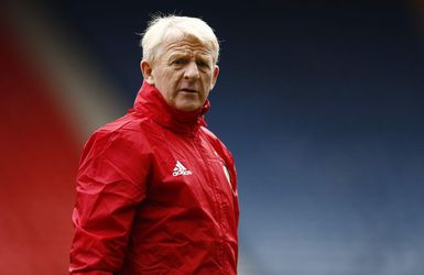Strachan zostáva trénerom Škótska minimálne do novembra