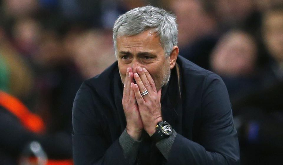 Jose Mourinho, Chelsea, nestastny, Dec2015