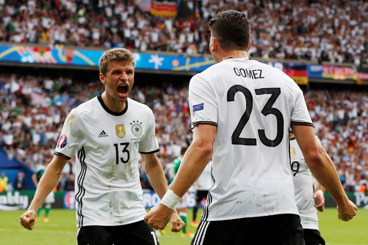 mario gomez, thomas muller, nemecko, euro