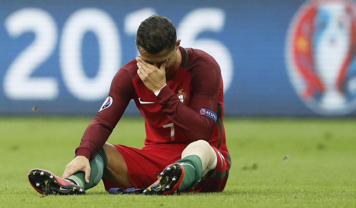 Cristiano Ronaldo, Portugalsko, zranenie, plac, finale, EURO 2016